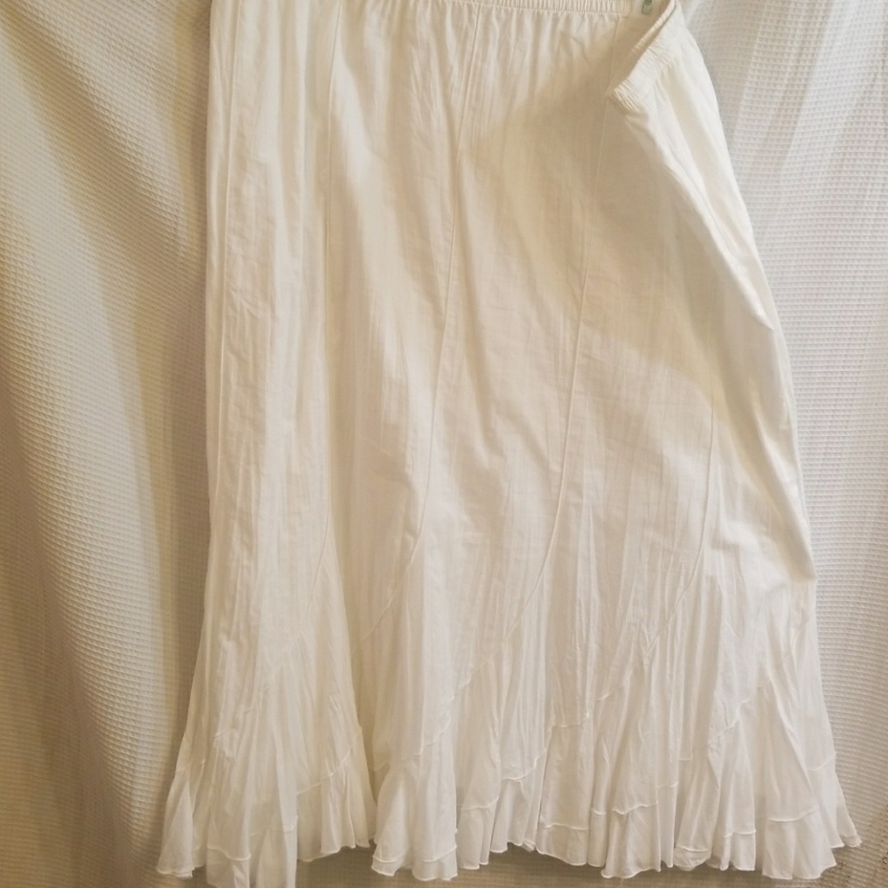 White broom style skirt